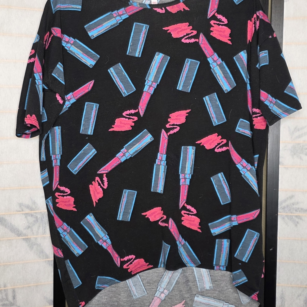 LuLaRoe Black Tunic with Pink and Blue Lipstick Print